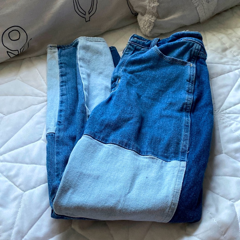 Hollister ultra high-rise mom Jean <3